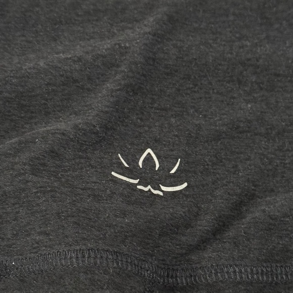 Beyond Yoga Spacedye High Waisted Capri Leggings - Picture 10 of 13